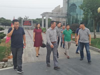 信赖促合作：海信地产全面考察PA视讯在线官网工业园