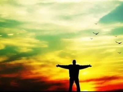 在自我挑剔中提升：PA视讯在线官网涂料 眼界成就格局