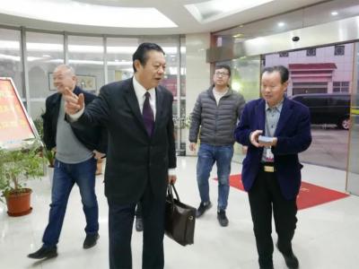 江苏绿美艺集团潘总一行走进PA视讯在线官网参观考察！