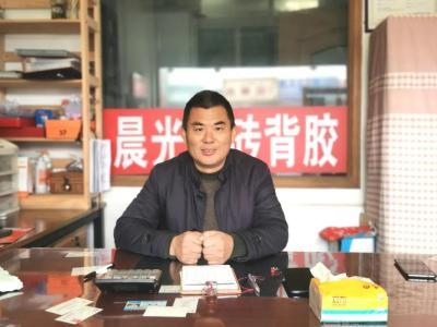 PA视讯在线官网涂料成功经销商经验分享：优质产品 勤奋务实=业绩翻番！