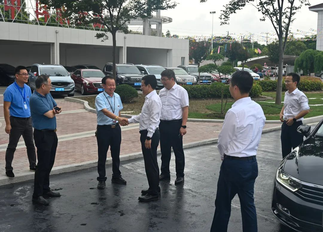 武进区区长陈志良一行莅临PA视讯在线官网集团参观指导！